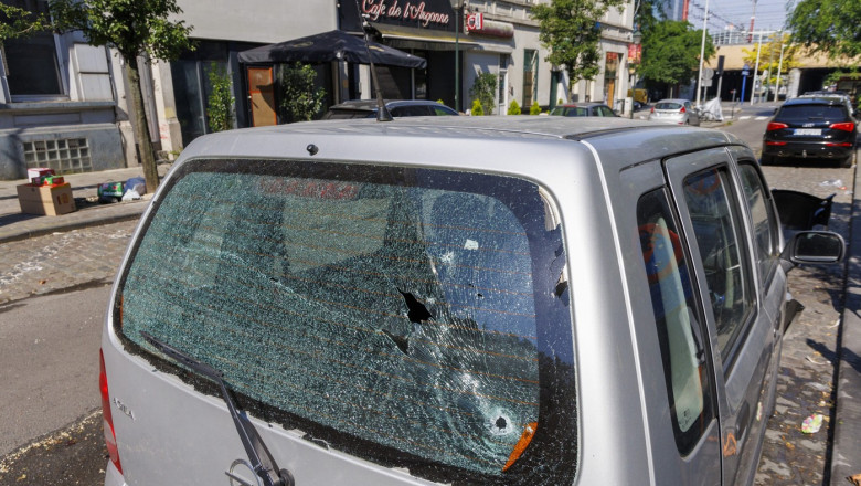 Doi oameni au fost impuscati mortal intr-unul dintre cele mai periculoase cartiere din Bruxelles Imagine