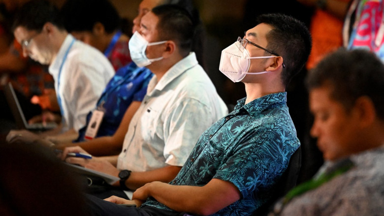 Doi oficiali chinezi din Aparare s-au infiltrat in presa la un forum unde vorbea Kamala Harris. Acestia au fost dati afara Imagine