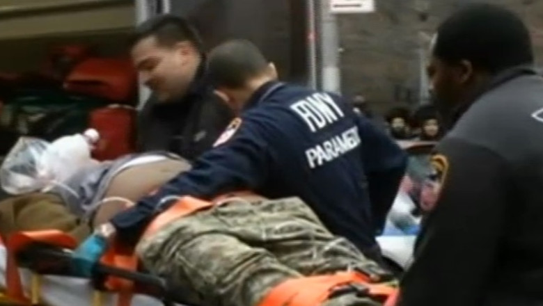 Doi politisti aflati in misiune, impuscati mortal de un barbat de culoare la New York Imagine