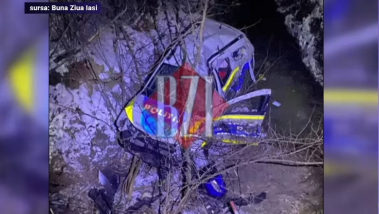 Doi politisti au cazut cu masina intr-un rau, in timp urmareau un autoturism condus de un barbat fara permis Imagine