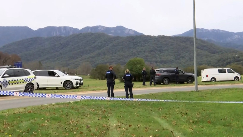 Doi politisti impuscati mortal, un al treilea grav ranit, in Australia. Suspectul e cautat de politie