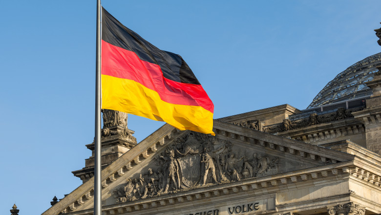 Doi profesori din Germania, fortati sa demisioneze dupa ce au reclamat atitudini naziste, rasism si homofobie in randul elevilor Imagine