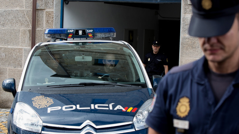 Doi romani din Spania si-au vandut fiica de 12 ani ca sa-si achite o datorie Imagine