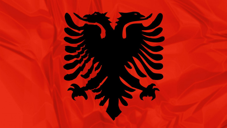 Doi rusi si un ucrainean, acuzati de spionaj dupa ce au atacat paznicii unei fabrici de arme din Albania Imagine