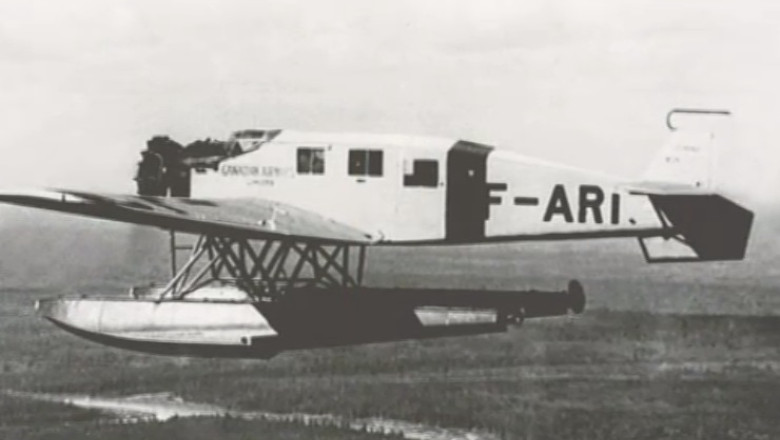 Doi scafandri au gasit in lacul Tasaul un hidroavion extrem de rar, din Al Doilea Razboi Mondial Imagine