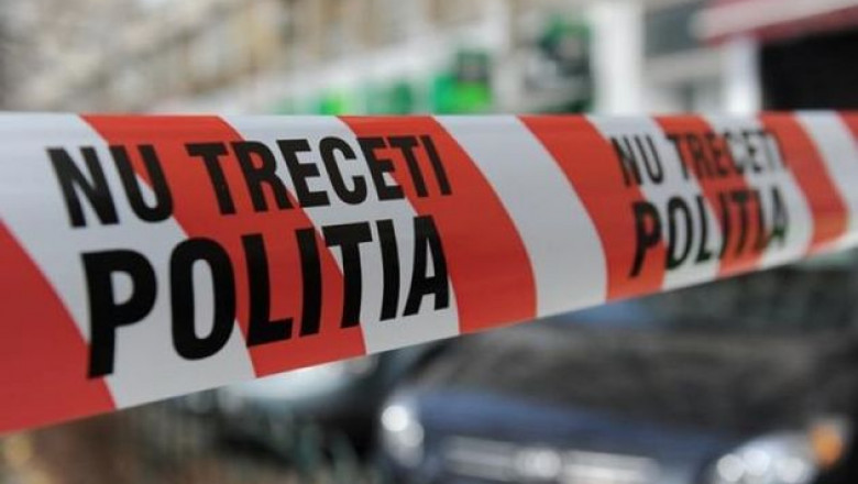 Doi soti in varsta de 89 de ani s-au aruncat impreuna de la etajul 7 al unui bloc Imagine