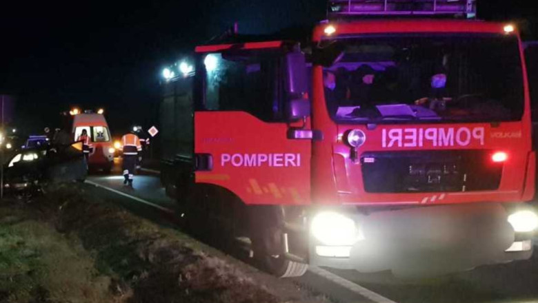 Doi tineri au murit in urma unui accident grav pe DE581, la iesirea din Husi. Traficul in zona este blocat Imagine
