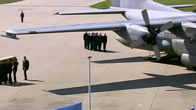 Doliu national. 40 dintre victimele tragediei aviatice din Ucraina au fost aduse in Olanda Imagine