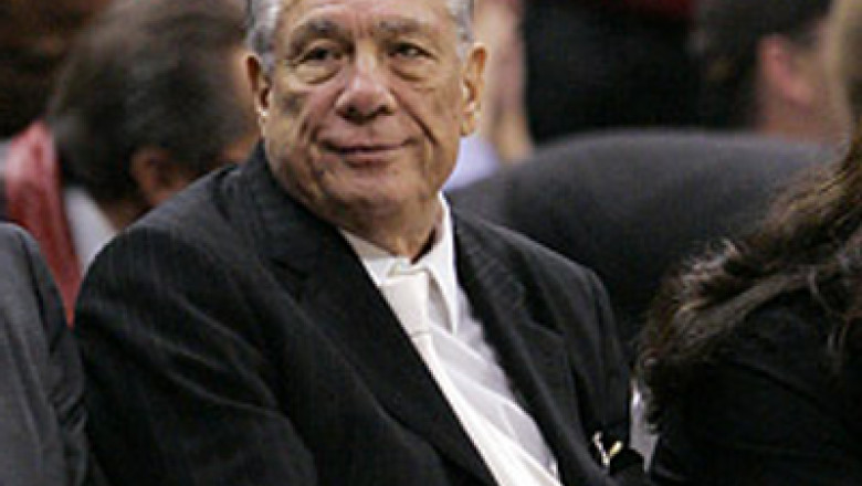 Donald Sterling, patronul echipei LA Clippers, acuzat de rasism, n-a vrut sa plateasca pentru baschetbalistul JJ Redick pentru ca este alb Imagine