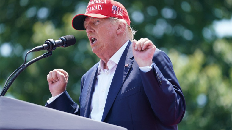 Donald Trump a fost pus sub acuzare pentru incercarea de a anula alegerile din 2020 Imagine