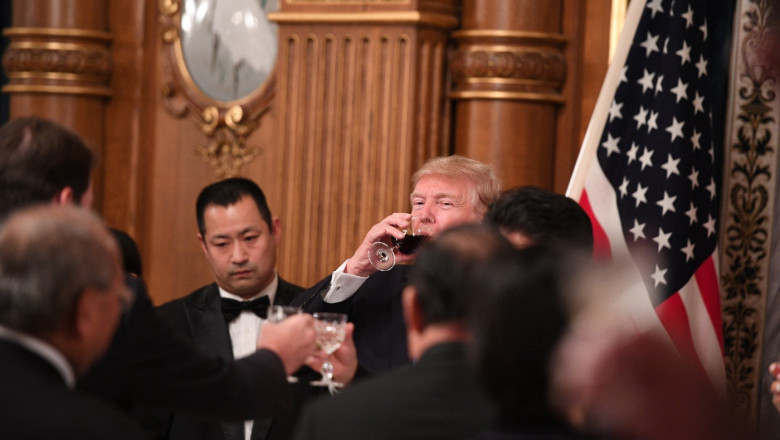 Donald Trump anunta schimbarea indulcitorului din Coca-Cola vanduta in SUA: zahar din trestie, nu sirop de porumb. Compania nu confirma Imagine