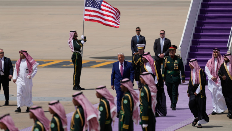Donald Trump, primit cu onoruri regale in Arabia Saudita. Prima vizita externa majora din noul mandat Imagine