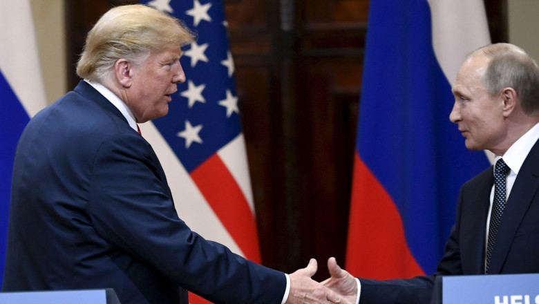 Donald Trump, ridicat in slavi la televiziunile rusesti Imagine