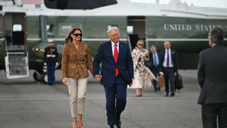 Donald Trump si Melania, nevoiti sa schimbe elicopterul in Marea Britanie. Aeronava prezidentiala a avut o defectiune hidraulica Imagine