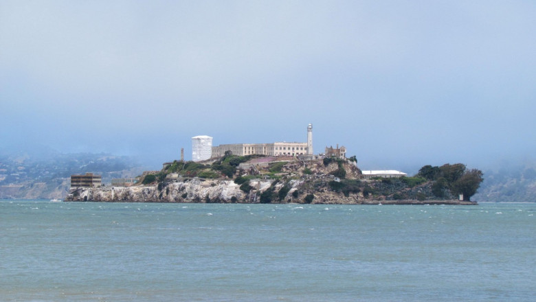 Donald Trump vrea sa redeschida inchisoarea Alcatraz „pentru a-i gazdui pe cei mai nemilosi si violenti infractori din America” Imagine