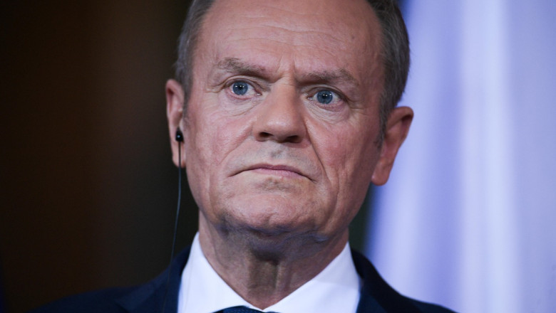 Donald Tusk, la Congresul PPE: Europa se afla in fata unei alegeri simple: Ne asumam lupta pentru a ne apara granitele, ori vom cadea Imagine