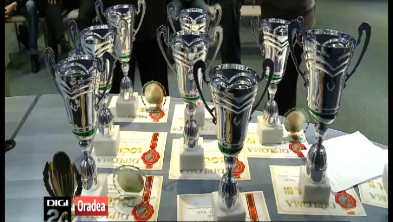 Dorina Koeroezsi, sportiva clubului Crisul in 2013  Imagine