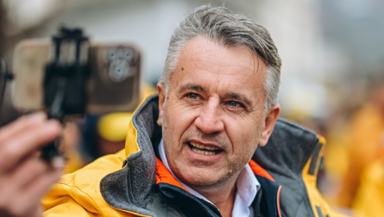 Dosar penal dupa ce liderul AUR Bistrita-Nasaud a instigat la aruncarea in aer a sediului Prefecturii si al BEJ Imagine