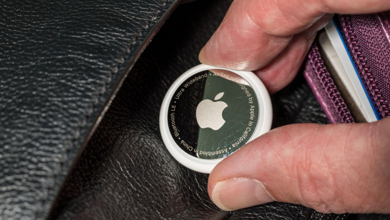 Doua femei au dat in judecata Apple dupa ce fostii lor iubiti le-au urmarit si hartuit cu ajutorul dispozitivelor AirTag Imagine