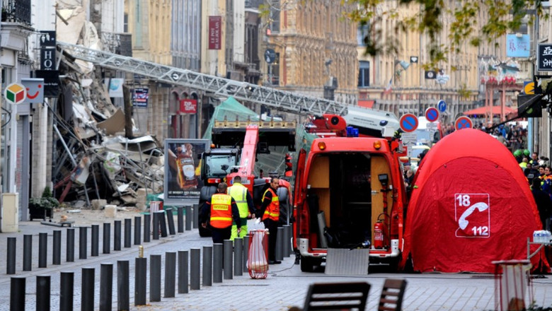 Doua imobile s-au prabusit in centrul orasului francez Lille. Primar: „Teoretic” nu exista victime Imagine