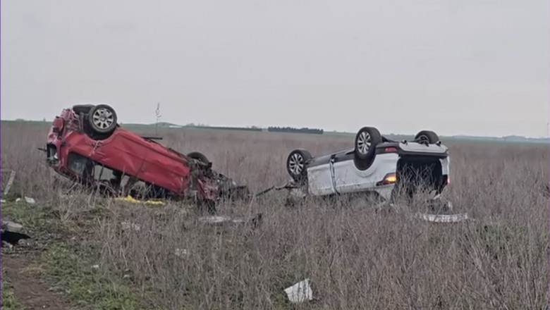 Doua masini s-au ciocnit si au rupt gardul bazei NATO de la Mihail Kogalniceanu Imagine