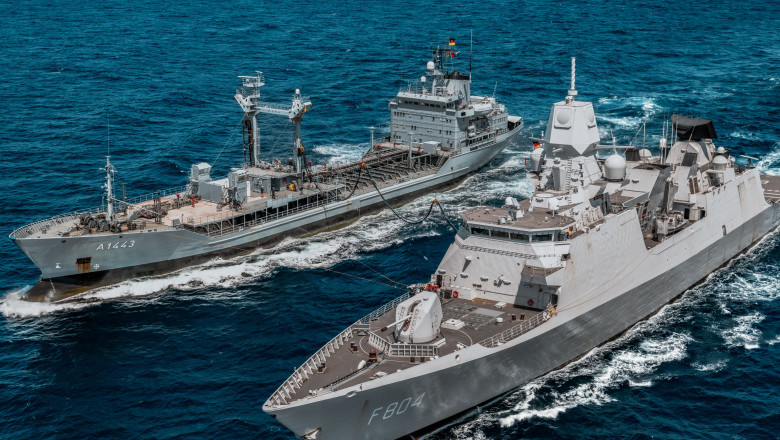 Doua nave de razboi ale NATO au ajuns in Letonia, pentru a proteja infrastructura subacvatica Imagine