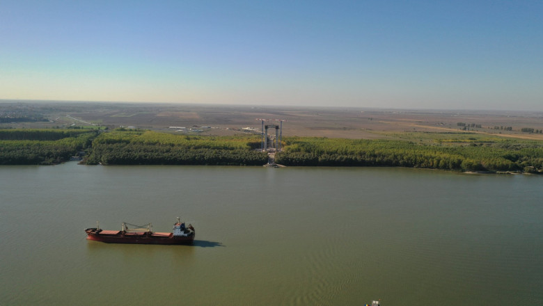 Doua nave s-au ciocnit pe Dunare: 5 persoane ranite. Conducatorul uneia dintre ambarcatiuni era baut Imagine