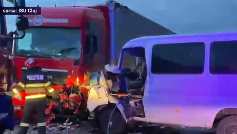 Doua persoane au murit si 5 au fost ranite intr-un accident grav pe DN1, in judetul Cluj Imagine