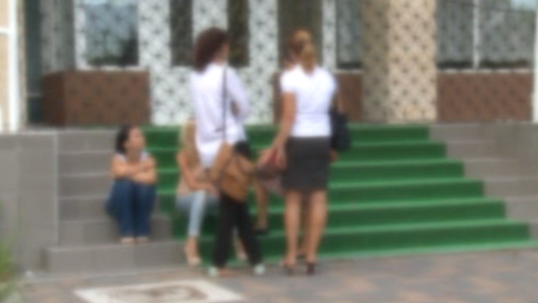 Doua profesoare din Bacau, arestate pentru coruptie Imagine