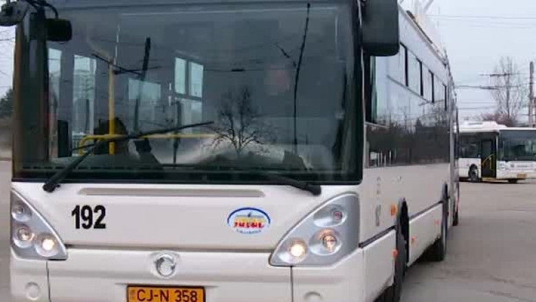 Doua troleibuze noi pe strazile Clujului Imagine