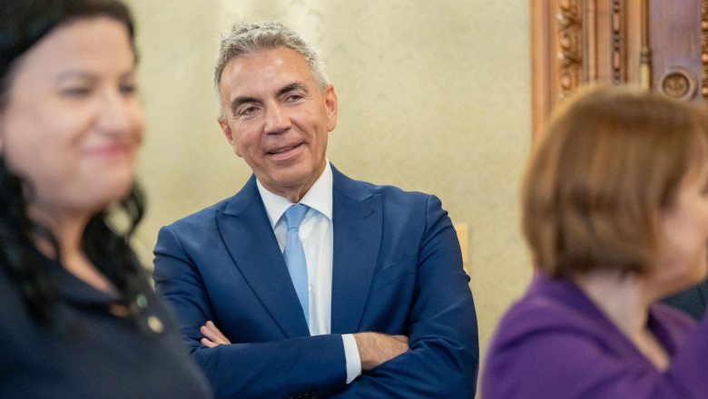 Dragos Anastasiu: Daca vrem oameni competenti in administratie, nu le putem pune viata in vitrina. Ce spune despre decizia CCR Imagine