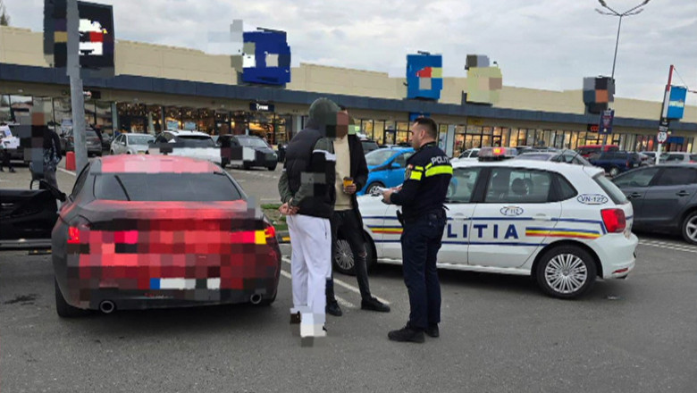 Drifturi periculoase intr-un giratoriu din Focsani. Cum a fost sanctionat soferul care a blocat traficul Imagine