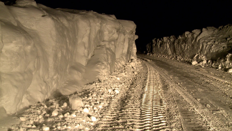 Drum blocat de viscol Imagine