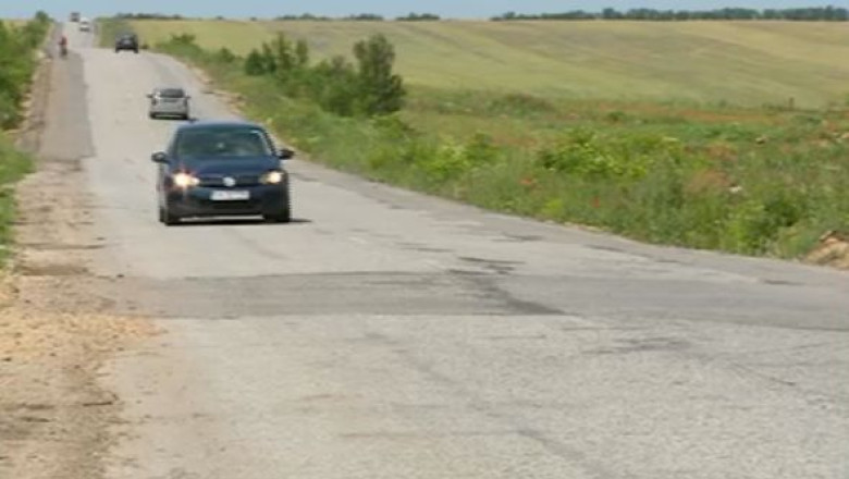 Drumul Craiova-Calafat, neterminat. Soseaua este singura legatura intre Craiova si podul Calafat-Vidin Imagine