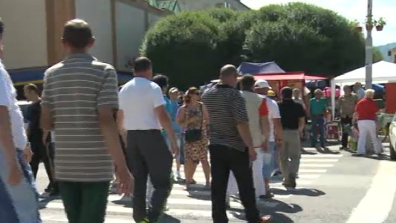 Drumul National 68, blocat din cauza protestelor de la Otelu Rosu Imagine