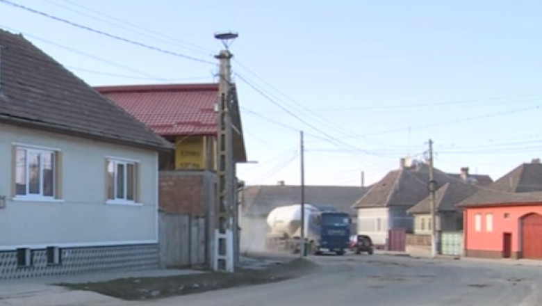 „Drumul Rusinii”. Nu sunt bani pentru reparatii pentru ca autoritatile platesc deszapezirea de iarna trecuta Imagine