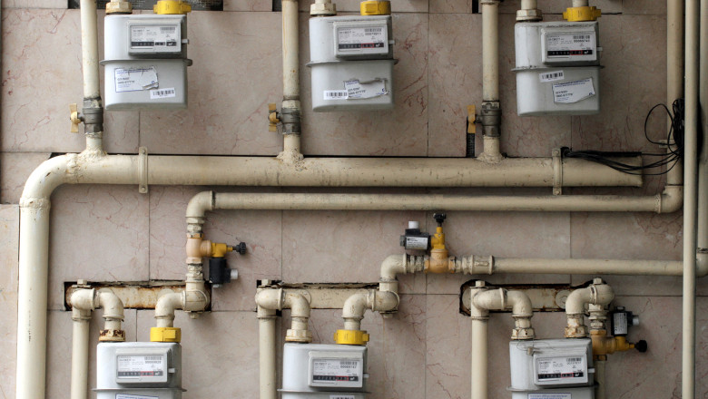 Drumuri asfaltate sau gaz metan? Dilema oamenilor din Drobeta-Turnu Severin Imagine