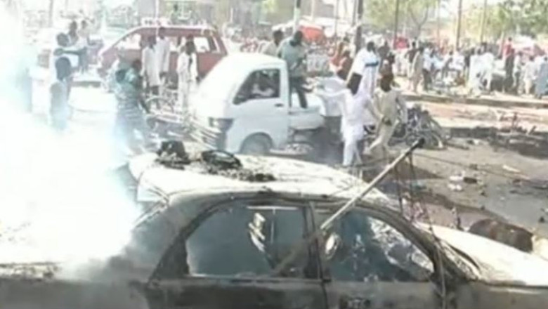 Dublu-atentat kamikaze intr-o moschee din Nigeria: 120 de oameni au murit Imagine