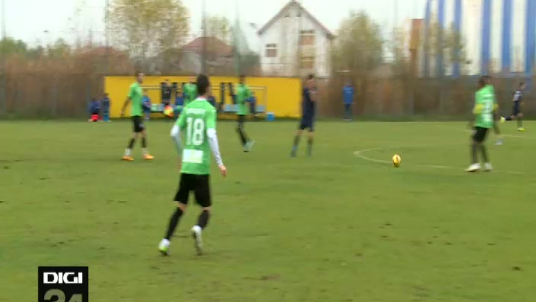 Duelul echipelor cu parcurs diametral opus. CS Universitatea - Ceahlaul, pe „Ion Oblemenco” Imagine