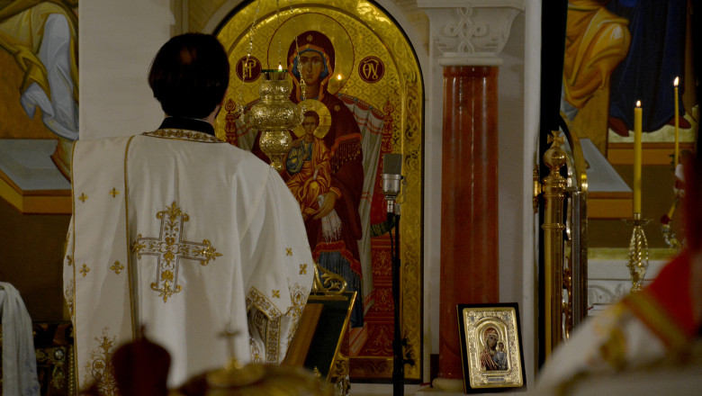 Duminica Tomii: 27 aprilie, sarbatoare cu cruce rosie in calendar. Praznicul numit si „Pastele Mic” incheie Saptamana Luminata Imagine