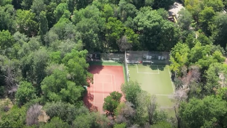 Dupa 20 de ani, terenurile de sport din Parcul National redevin publice. Anuntul facut de primarul Sectorului 2 Imagine