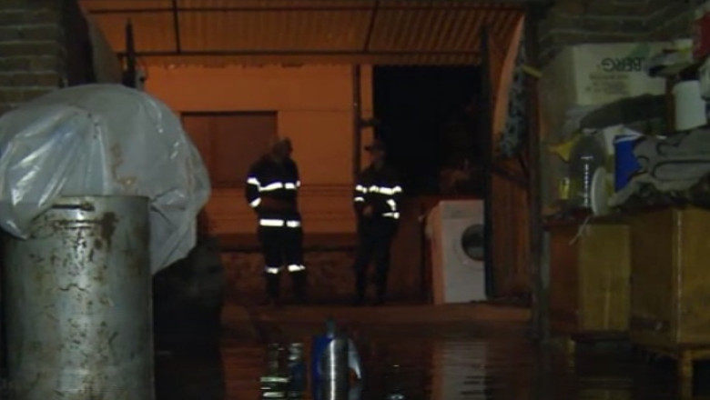 Dupa canicula, a venit furtuna. Zeci de gospodarii au fost inundate in Sibiu Imagine