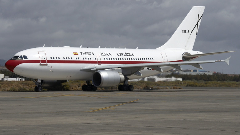 Dupa ce a asteptat cinci ore in avion, principele Felipe al Spaniei si-a anulat vizita in Brazilia Imagine