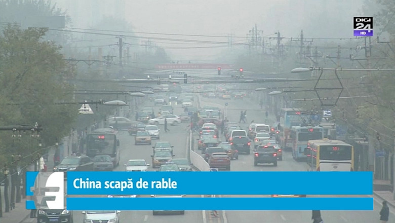 Dupa ce a negat ani la rand ca noxele o sufoca, China introduce poluarea pe agenda. Solutii: programe Rabla si inmatriculari la „loz in plic” Imagine