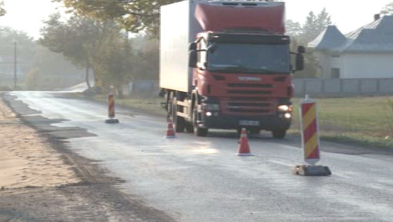 Dupa inspectia premierului, muncitorii au abandonat lucrarile la drumul ce leaga Suceava de Botosani Imagine