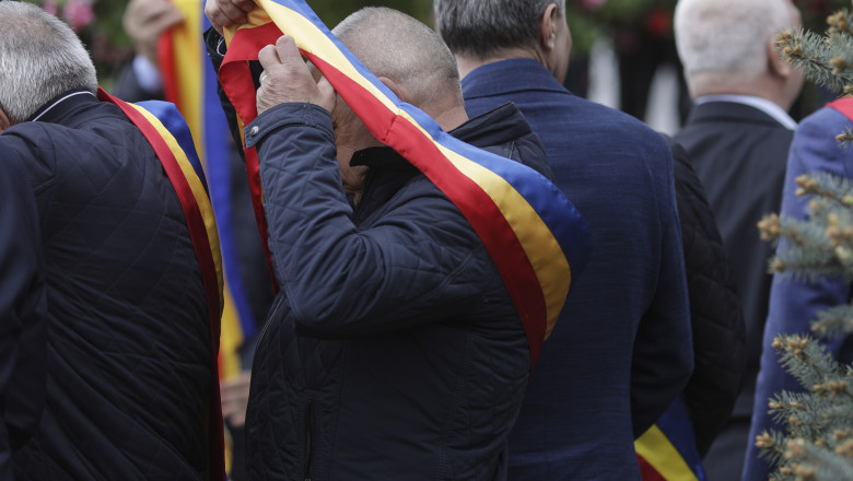 Durata mandatelor viceprimarilor, presedintilor si vicepresedintilor de CJ va constitui vechime in munca Imagine