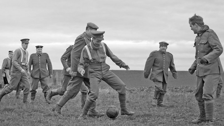 „Dusmani care pana atunci incercasera sa se ucida, s-au oprit sa bea si sa joace fotbal”. 109 ani de la Armistitiul de Craciun Imagine