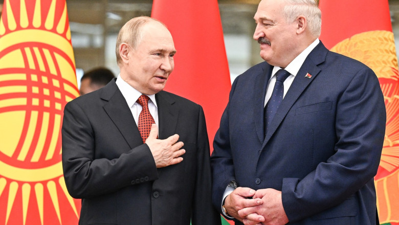 „E lent pentru ca ii pasa”. Aleksandr Lukasenko crede ca pornirile umanitare ale lui Putin franeaza avansul militar rus in Ucraina Imagine