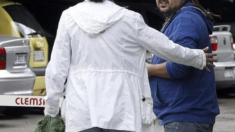 EBOLA. Fratele infirmierei infectate in Spania a fost concediat Imagine