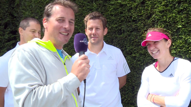 Echipa din spatele Simonei Halep, intervievata de Andrei Pavel. Sportiva joaca in seara aceasta la Wimbledon Imagine